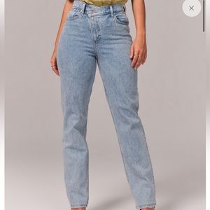 🖤SOLD🖤 Abercrombie & Fitch Curve Love Ultra High Rise 90s Straight Jean